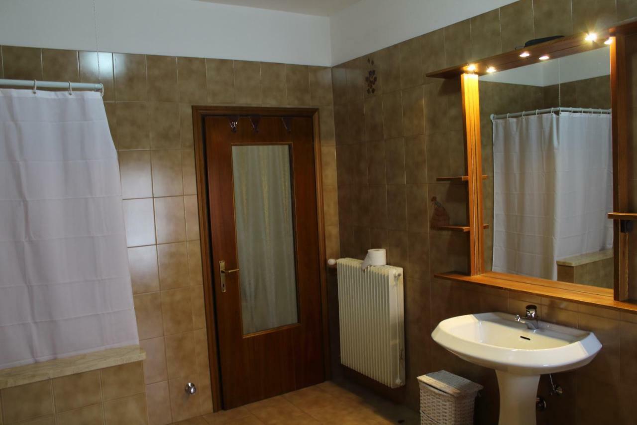 La Casa Dei Nonni Apartment Tassullo Bagian luar foto